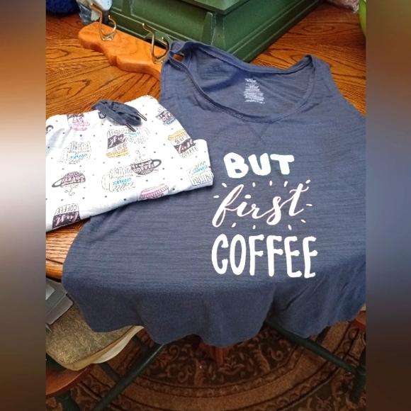 Secret Treasures Other - Secret Treasures Tank & Shorts Pajama Set Size Large